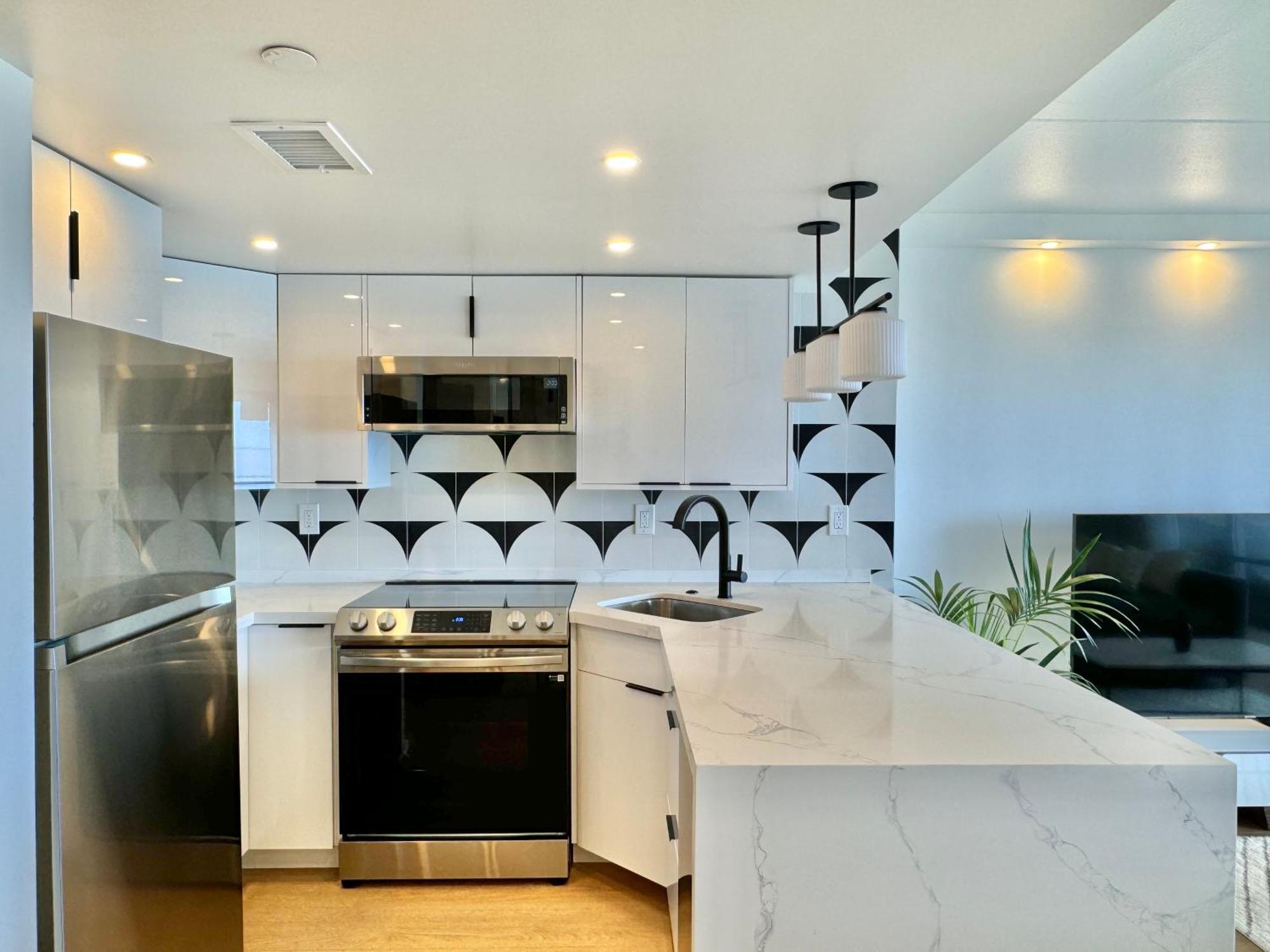 Panoramic Oceanview Resort - Full Kitchen In Each Room, 2 Swimming Pools, Onsite Restaurants, Fireworks Every Friday Honolulu Ngoại thất bức ảnh